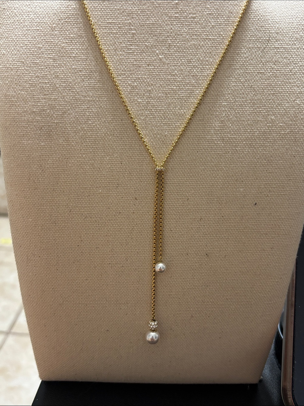 Michael Kors Gold-Tone Pearl Drop Y Necklace - Elegant Women’s Jewelry adj. - Picture 6 of 6